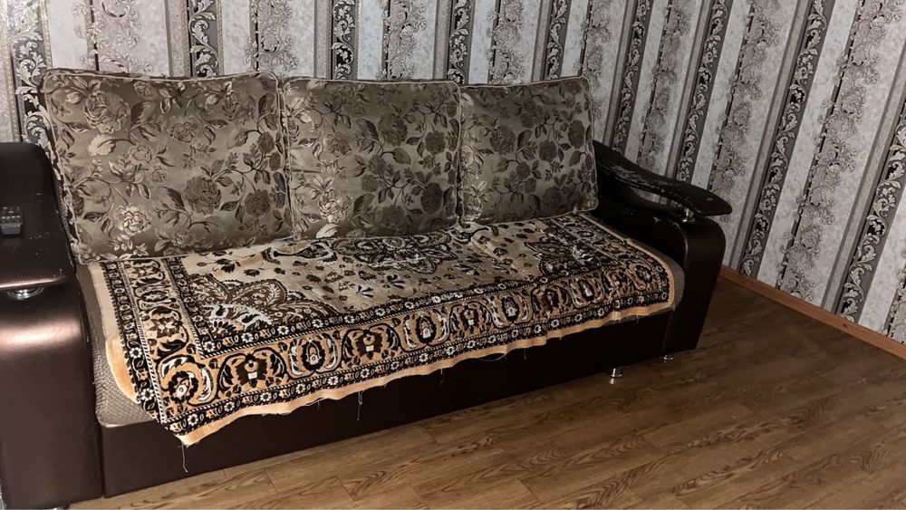Продам диван в хорошем состоянии