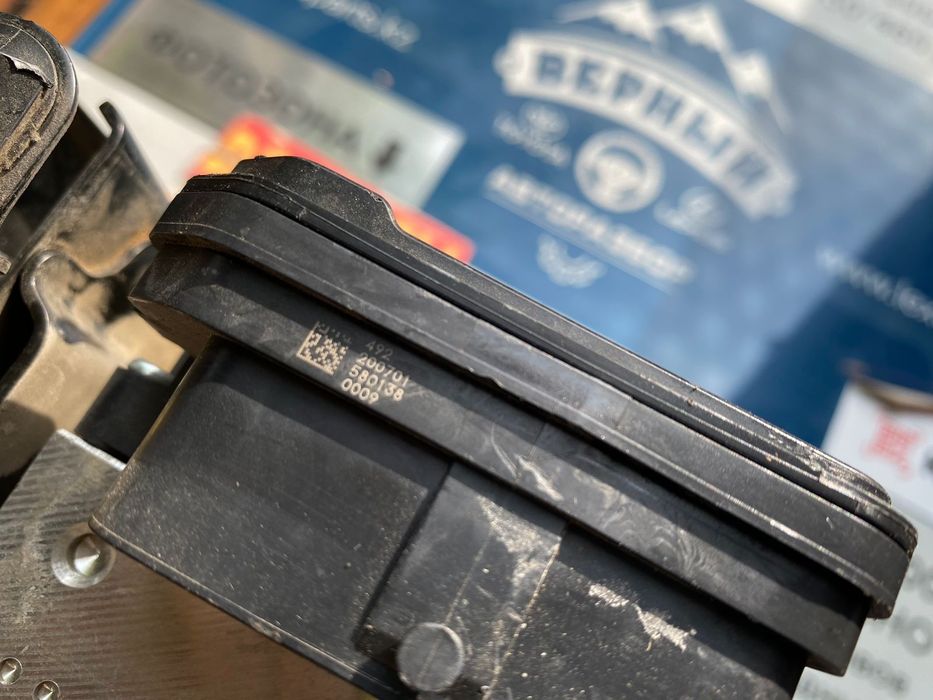 Блок ABS на Lexus NX200