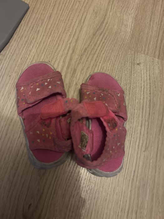 Детская обувь для мальчика и девочки