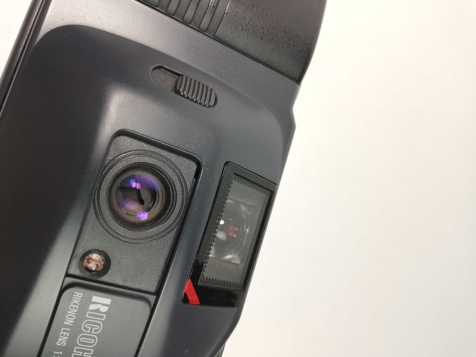 RICOH - YF-20 / Pentax Espio 928 / Olympus mju ZOOM 105