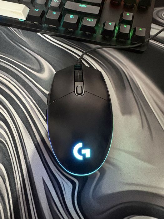 Мышь Logitech G102