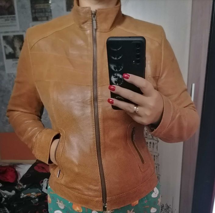 Кожаная куртка женская