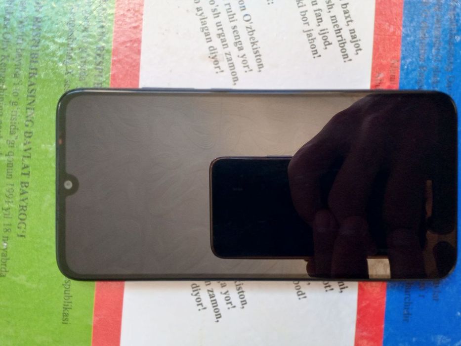 Redmi7 holati yaxshi karobka dakumentlari bor