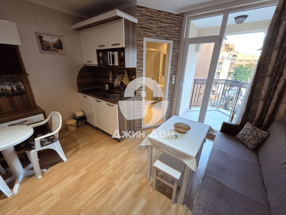 Продава се Едностаен апартамент в к.к. Слънчев бряг - 34 кв.м за 900 €/кв.м - Снимка #2