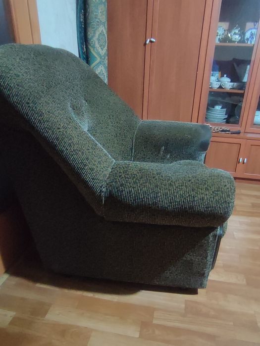 Диван и кресла самовывоз