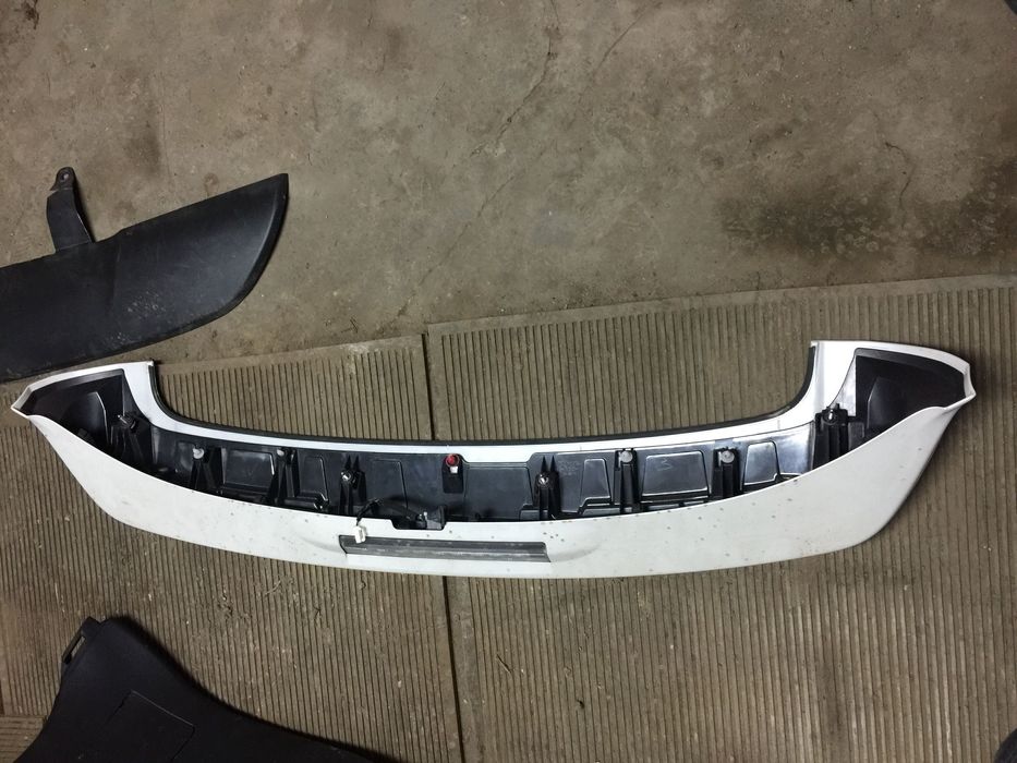 Части за пета врата за Тойота Рав 4 2016, 2017 и кори.