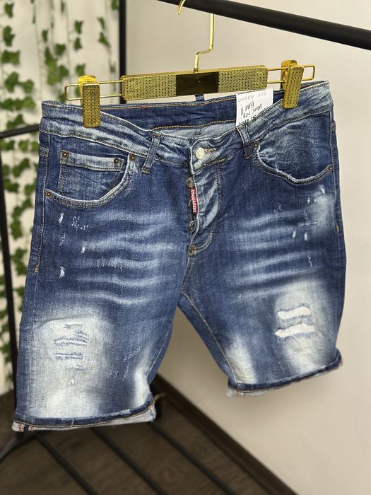 Blugi scurti dsquared new model