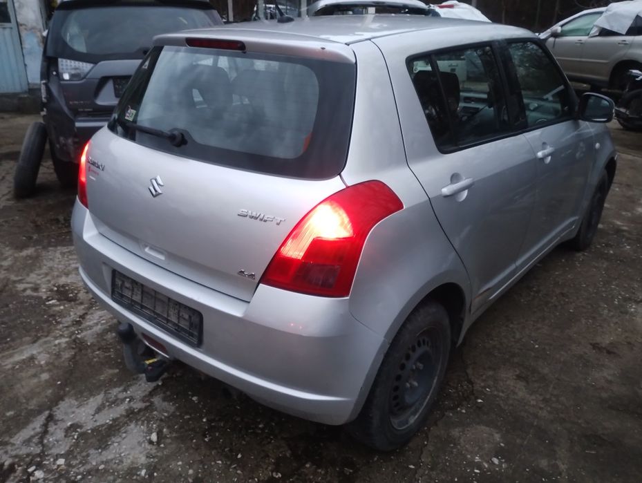 Suzuki swift 1.3 4wD и 2wD