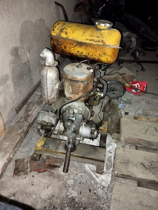 Мотопомпа бензиновая