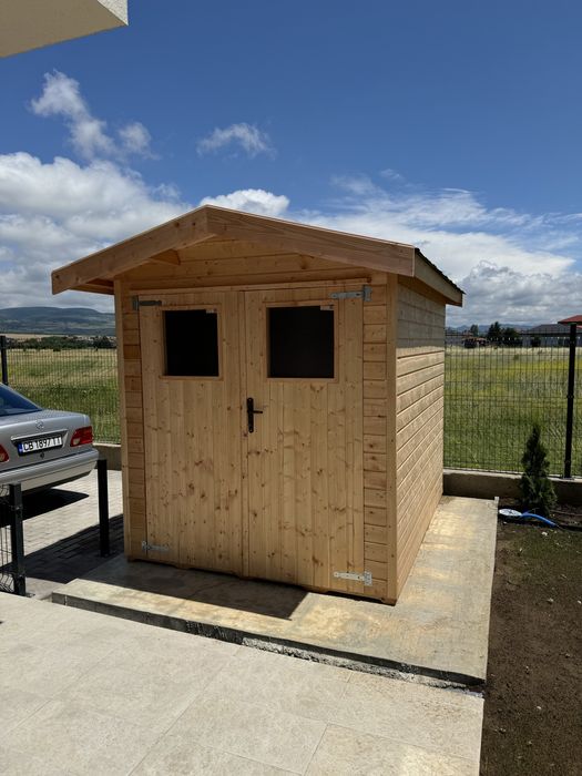 Барака за инструменти, къща за инструменти, градинска къща