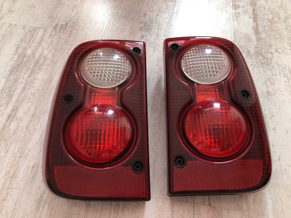 Оригинални стопове за Freelander 1 facelift 2003-2006 комплект 2бр.