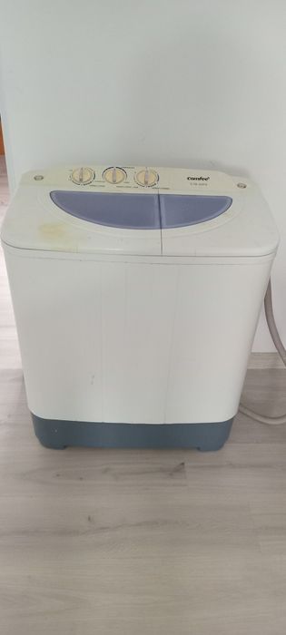 Продаётся стиральная машина полуавтомат