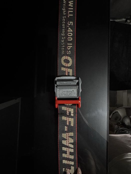 Curea Iconic Off  White