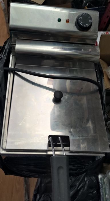 Friteuza electrica gastro profesionala putere 3 kW, 8 litri Euromax
