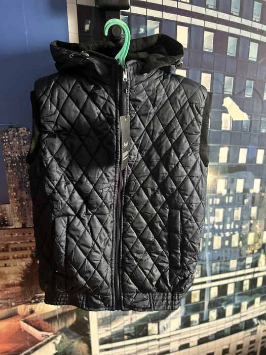 Жилет мужский синий новый !