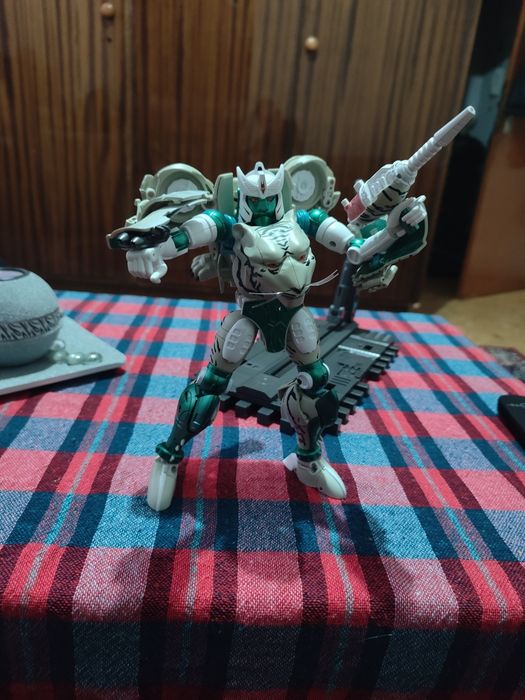 KO MP 50 Tigertron/ Трансформърс фигура Тигъртрон