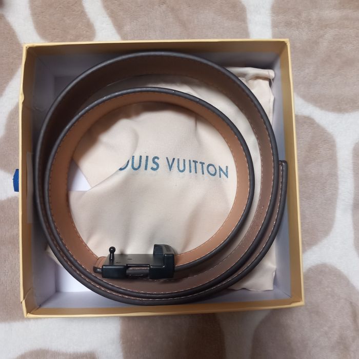 Vand curea louis  vuitton