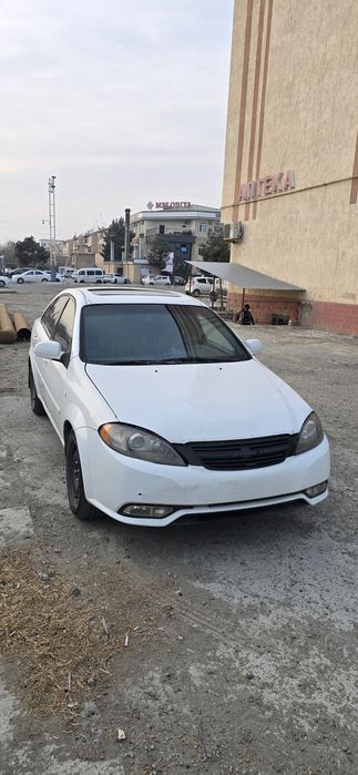 Lacetti  gentra 2009