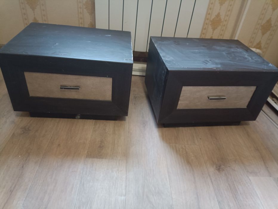 2 тумбочки прикроватные