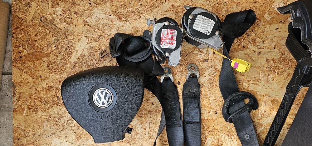 Kit planșă bord Golf 5 cu airbag volan + airbag pasager + centuri