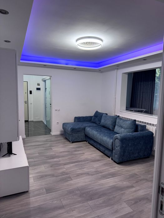 Apartament 3 camere  de închiriat
