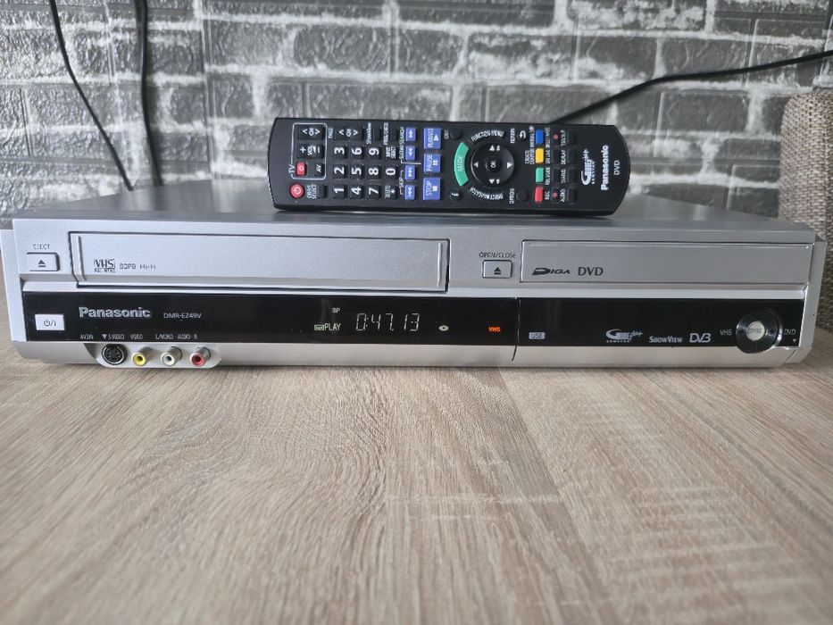 Combo Panasonic DMR-EZ49V – DVD Recorder & VCR VHS – Digitalizare Casete