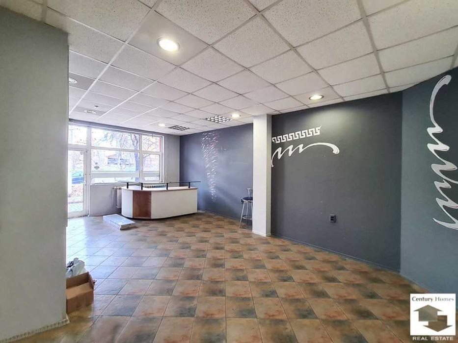 111380 Бизнес помещение за продажба в кв. Бузлуджа, Велико Търново