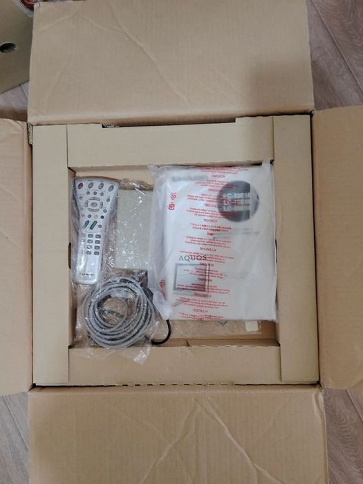 Телевизор ЖК Sharp LC-15E1E LCD colour TV