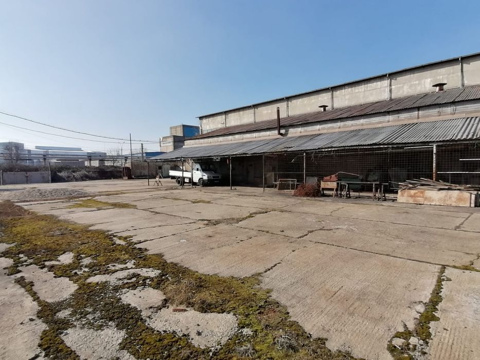 Închiriez teren Târgoviște