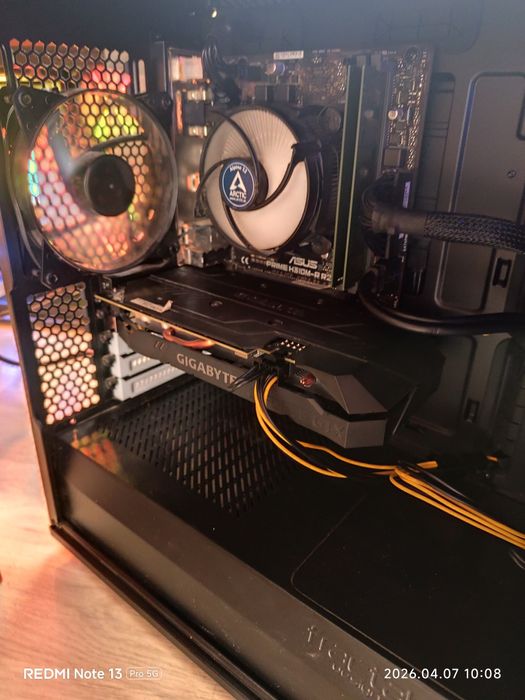 6 ядрен компютър 16ГБ рам GTX 1660