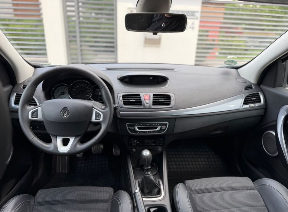 RENAULT Megane 2011 — imagine 5