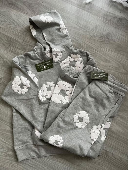 Denim tears екип