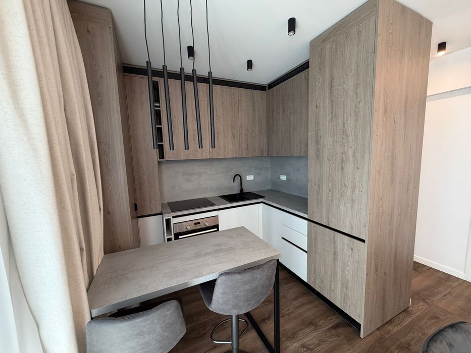 Apartament 2 camere vedere spre mare in portul Mangalia / complet mobilat
