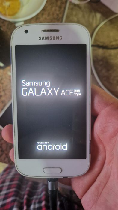 Продам телефон Samsung Galaxy ACE