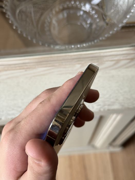 Продам iPhone 14 Pro 256gb gold