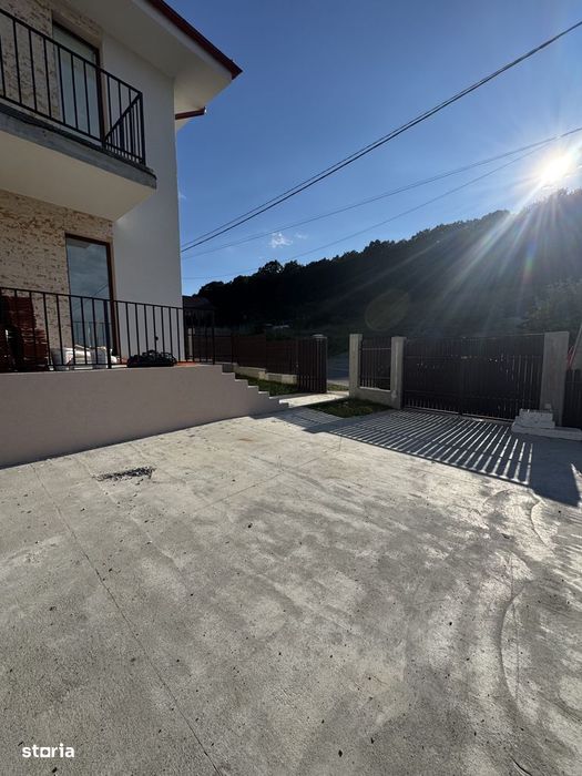 Duplex 120 mp Utili, 4 camere,400 mp Gradina,Panorama Superba,Chinteni