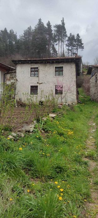 Продава се Къща в с. Елховец, Област Смолян - 250 кв.м за 62 €/кв.м - Снимка #1