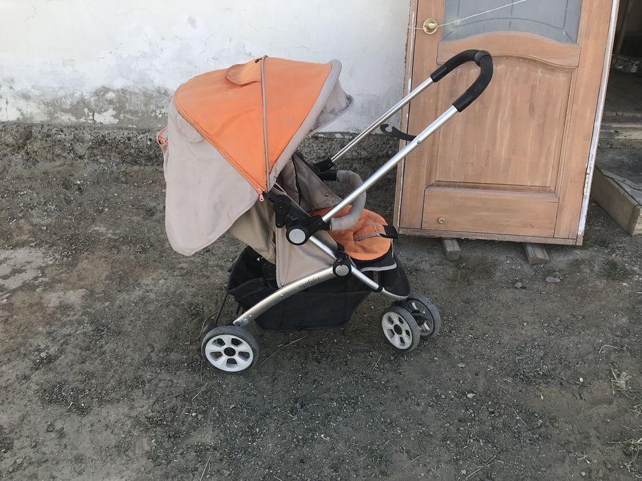 Коляска в отличном состояний