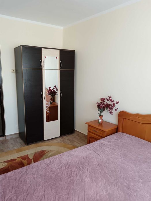 Închiriez apartament două camere
