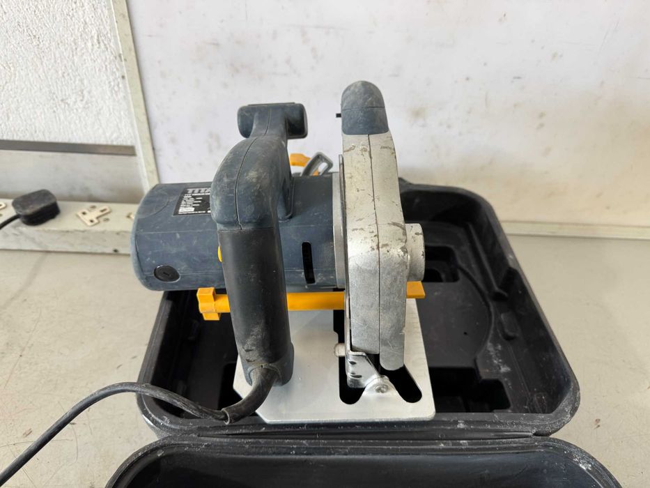 Ръчен жиркуляр - Titan 1400 W