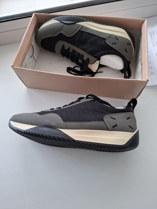 Мужские кроссовки