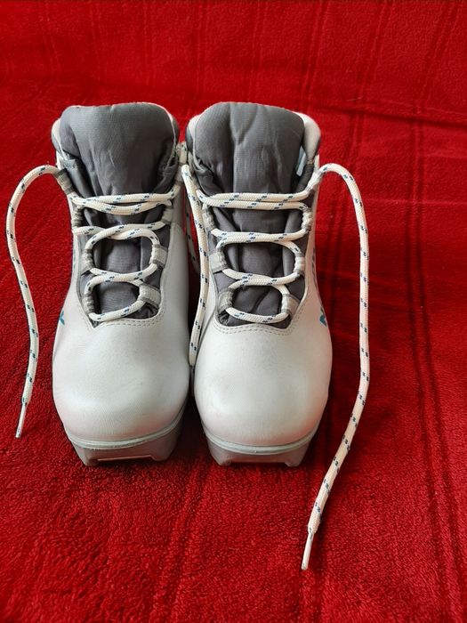 Лыжные ботинки б/у