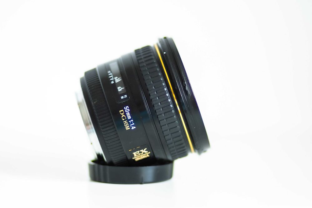 Obiectiv SIGMA 50 f 1.4 Ex DG Hsm montura CANON EF - foarte sharp