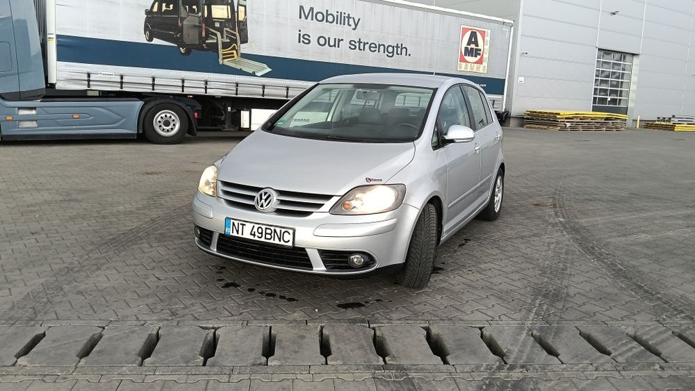 Vând vw golf 5 plus 2008