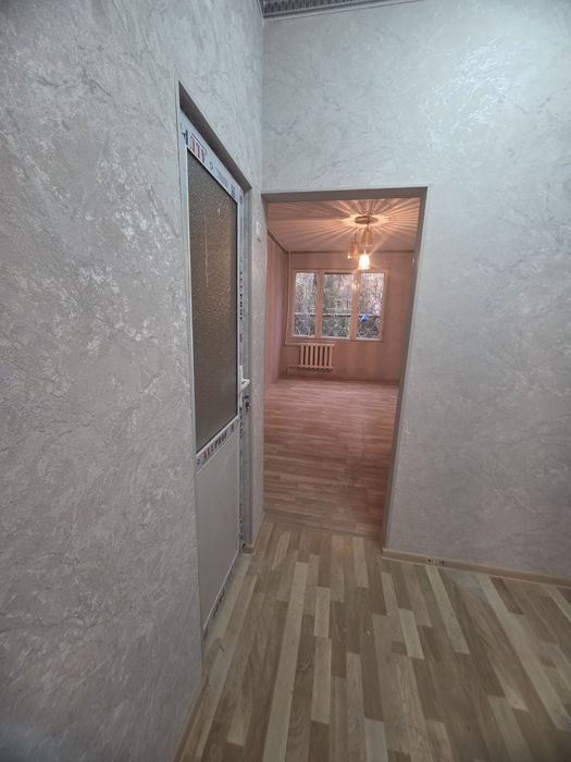 Чилонзор19 нежилой килинган 38м2 2хона 1этаж срочна сотилади