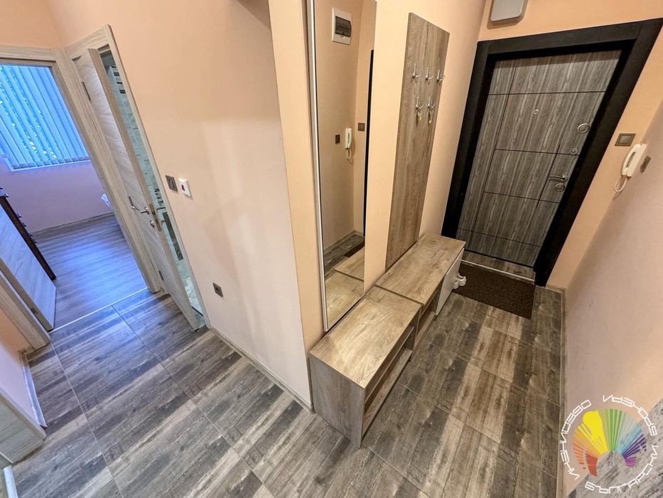 Дава се под наем Двустаен апартамент в Бургас, Лазур - 75 кв.м за 663 € - Снимка #6