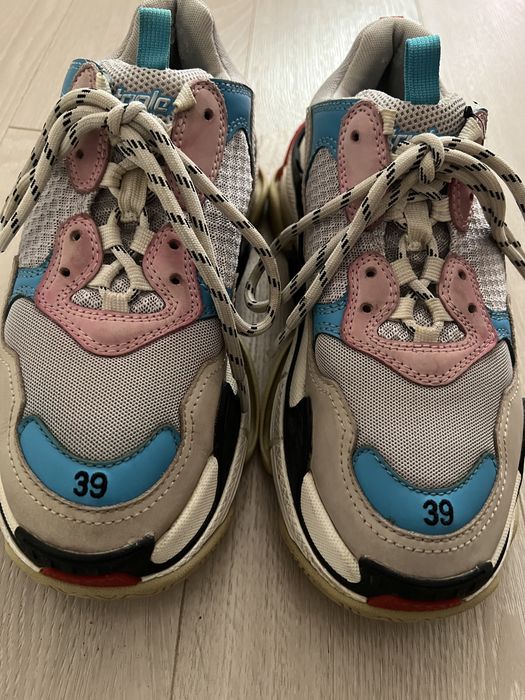 Оригинални спортни обувки на Баленсиага