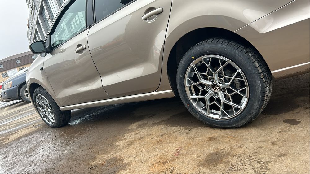 Продам диски с резиной