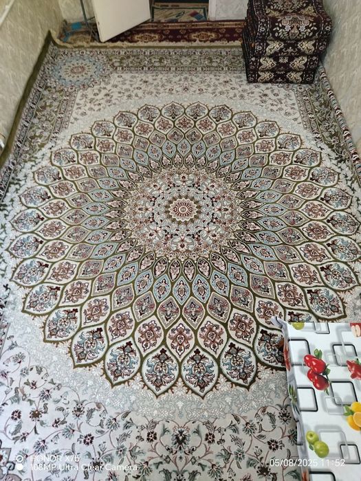 Гилам сотилади-сифатли ва чиройли