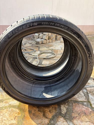 Гуми Michelin /Мишелин 255/35/19